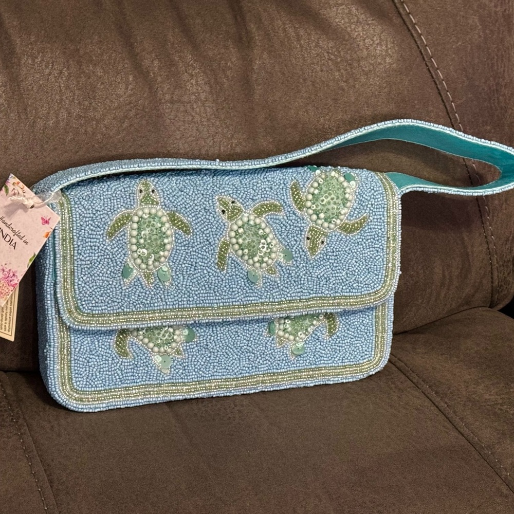 VIRAL Beaded Sea Turtle Shoulder Bag - Blue and Green